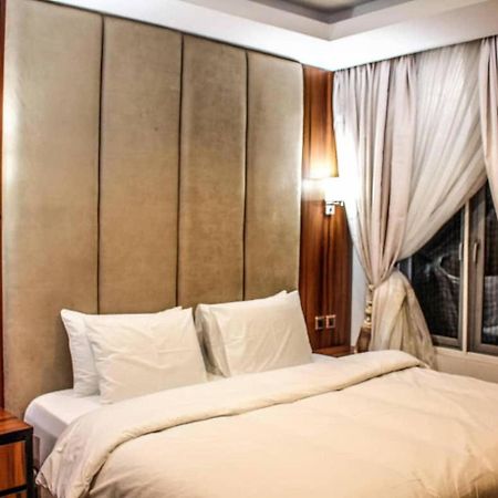Joshesther Olive Hotel Ikeja Exterior photo
