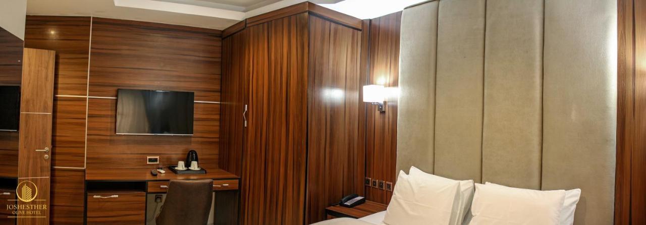 Joshesther Olive Hotel Ikeja Exterior photo